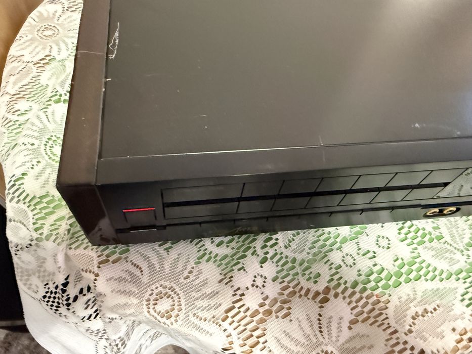 FineArts T-9000 FM Тунер