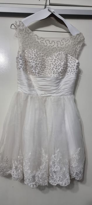 Rochie alba de ocazie