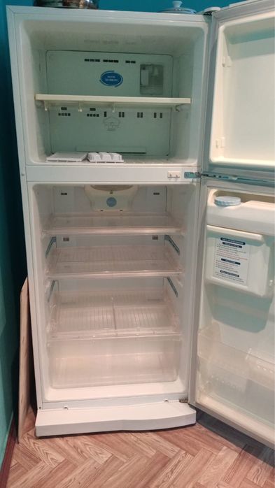 Продам холодильник