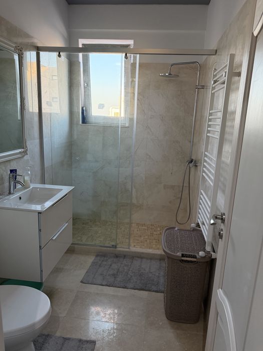 Inchriez apt 1 camera mamaia nord /almar/