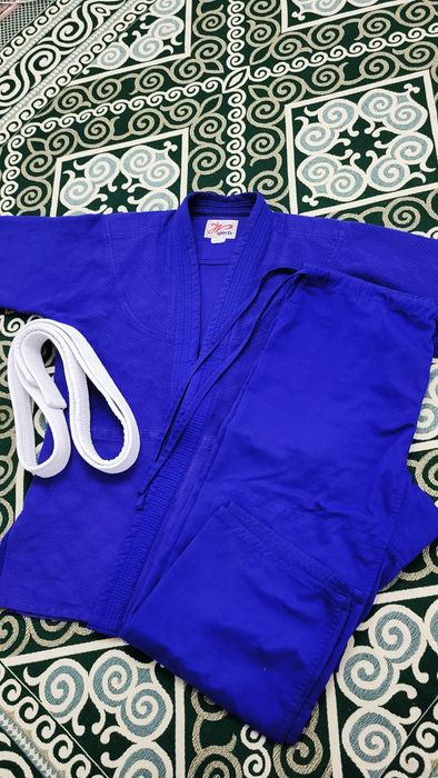 Продам кимано для подростков