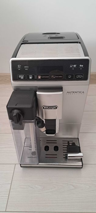 Кафеавтомат Делонги Аутентика / Delonghi Autentica