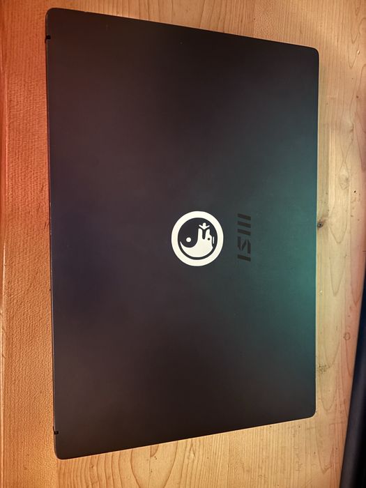 MSI Modern 14 cu Ryzen 5 4500U, 8GB RAM, SSD 512GB, ecran 14” Full HD