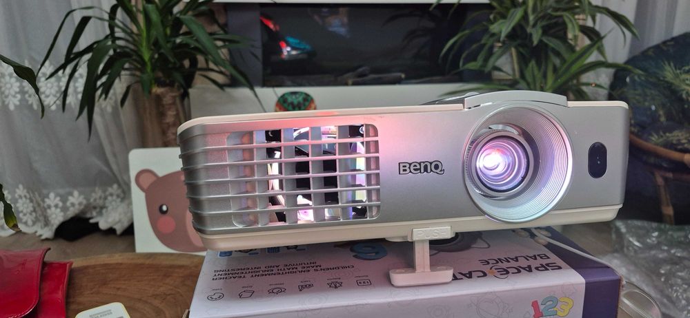 Proiector Benq W1070+