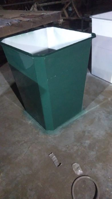 Продам бак под мусор