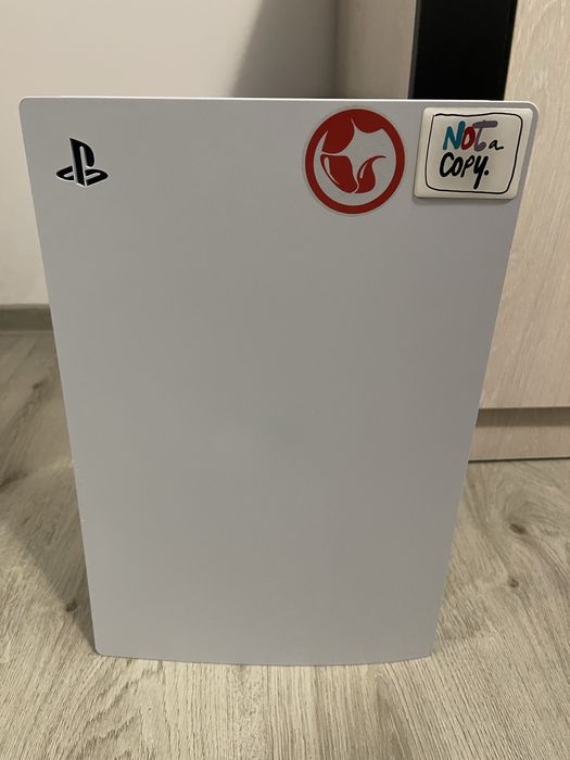 Playstation 5 (ps5) digital edition +2 manete