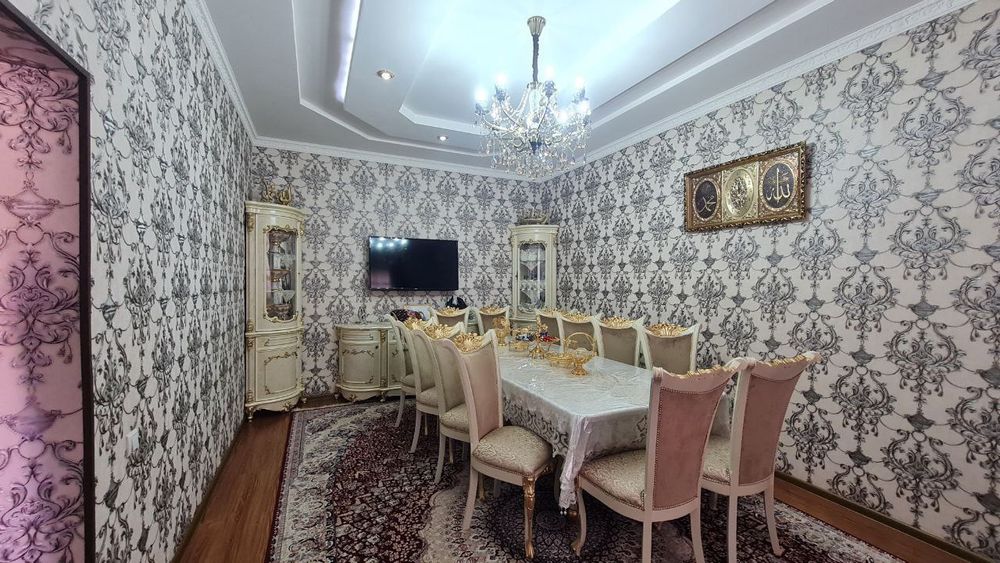 2сотик ховли сотилади