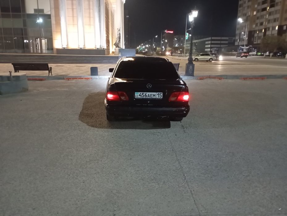 Срочно продам Мерседес 210