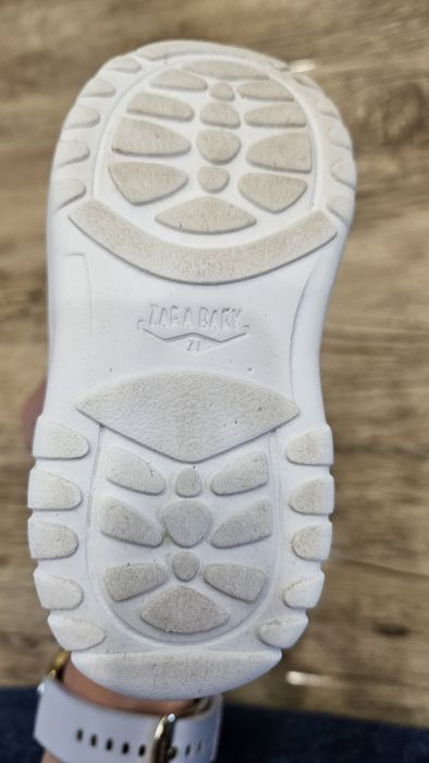 Zara marimea 21 pentru fetite