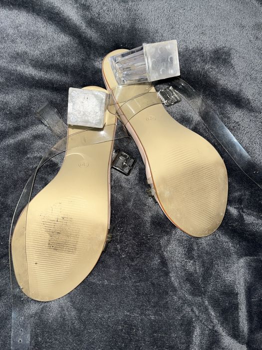 Sandale cu toc gros si transparent