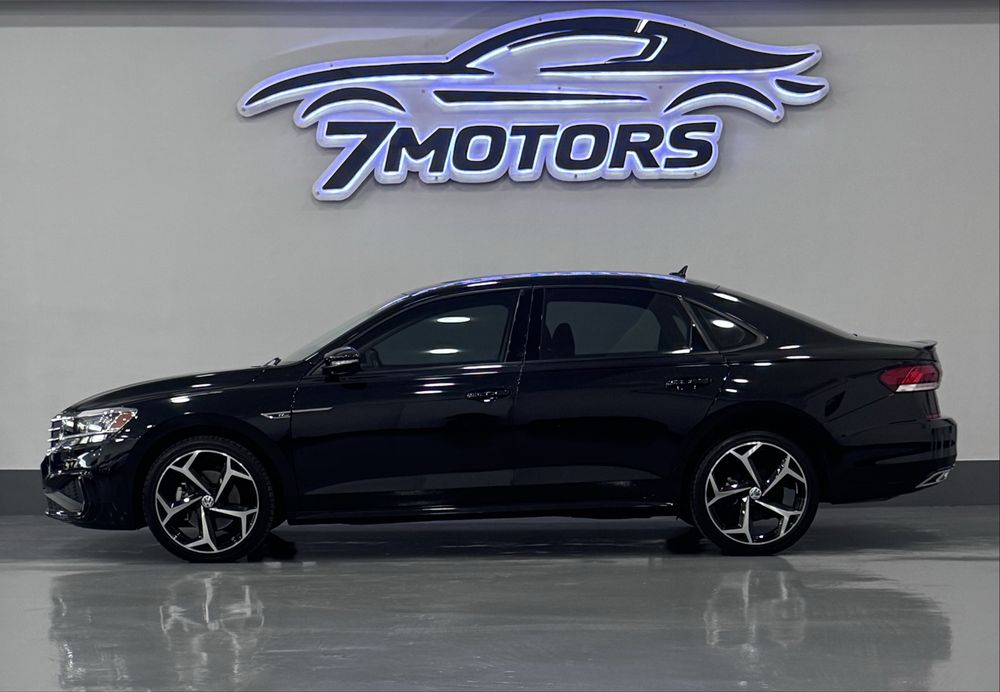 Volkswagen Passat 2.0  R-Line