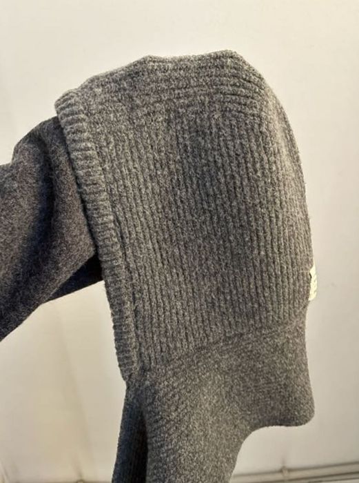 Вязаный капор-капюшон