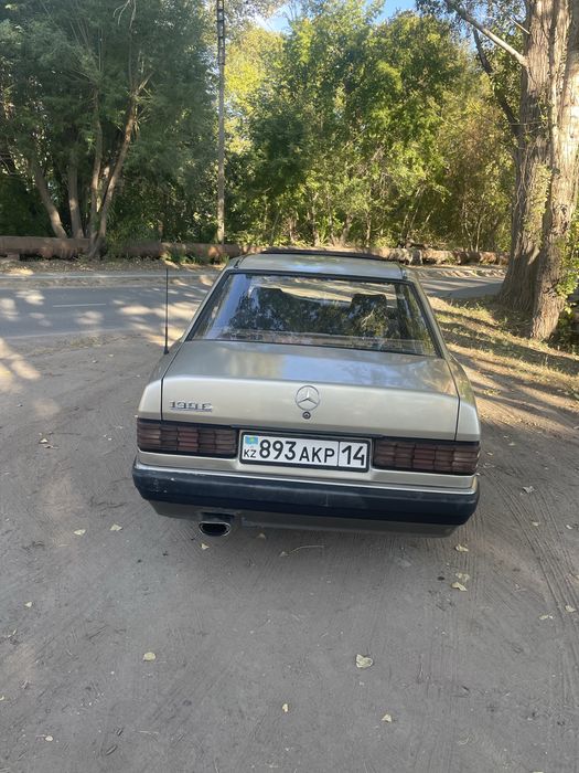 Продам мерседес 190
