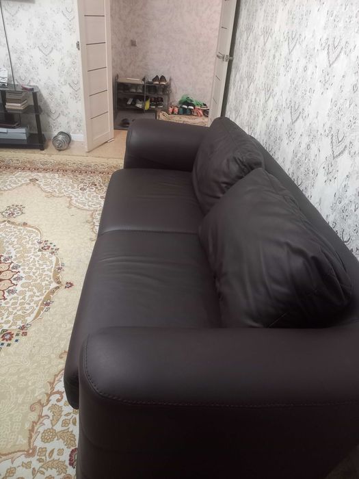 Диван кожанный 50 к