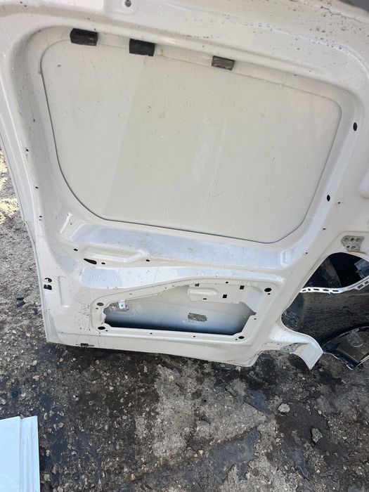 Врати Opel Combo e