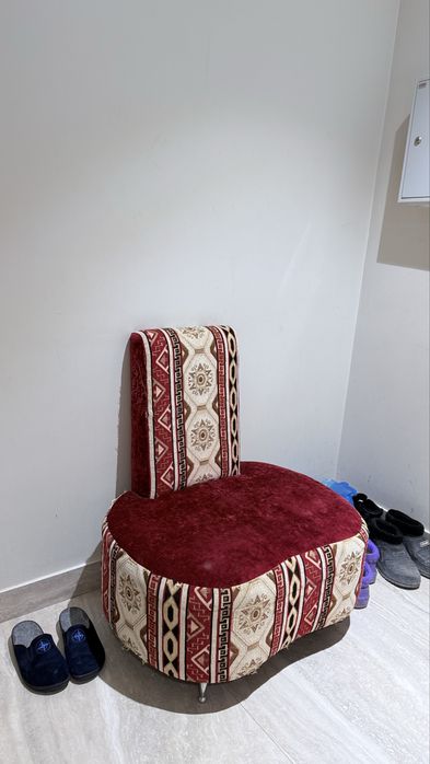 Диван в прихожку