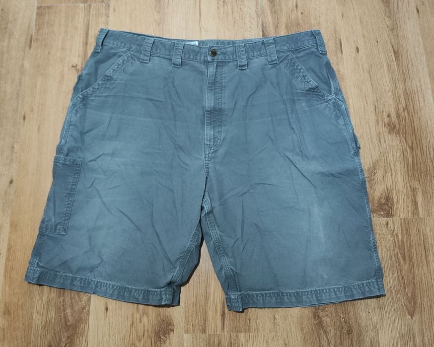 Pantaloni scurți Carhartt mărimea W44 (talie 56cm)