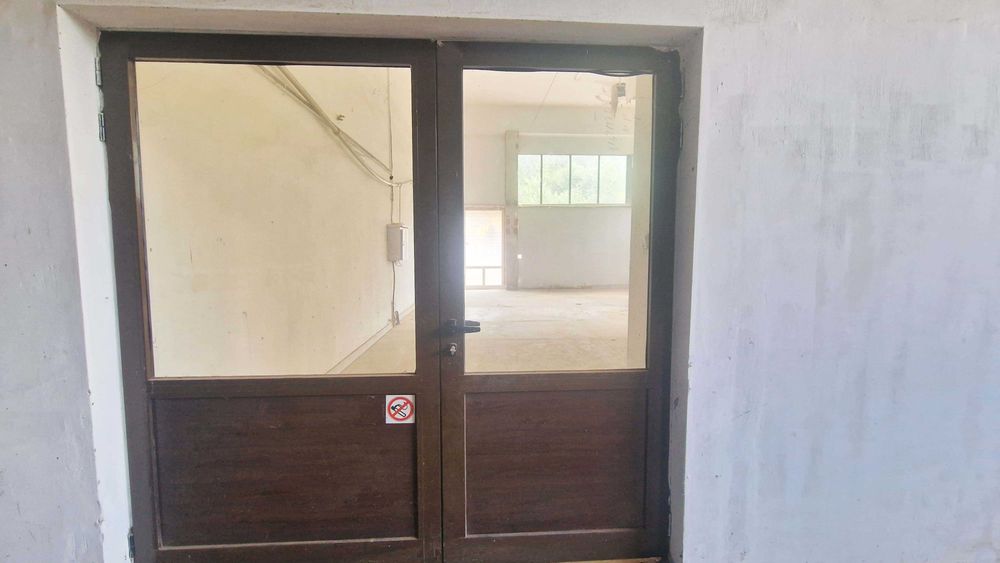 Дава се под наем Склад в с. Церово, Област София-област - 65 кв.м за 198.9 € - Снимка #1