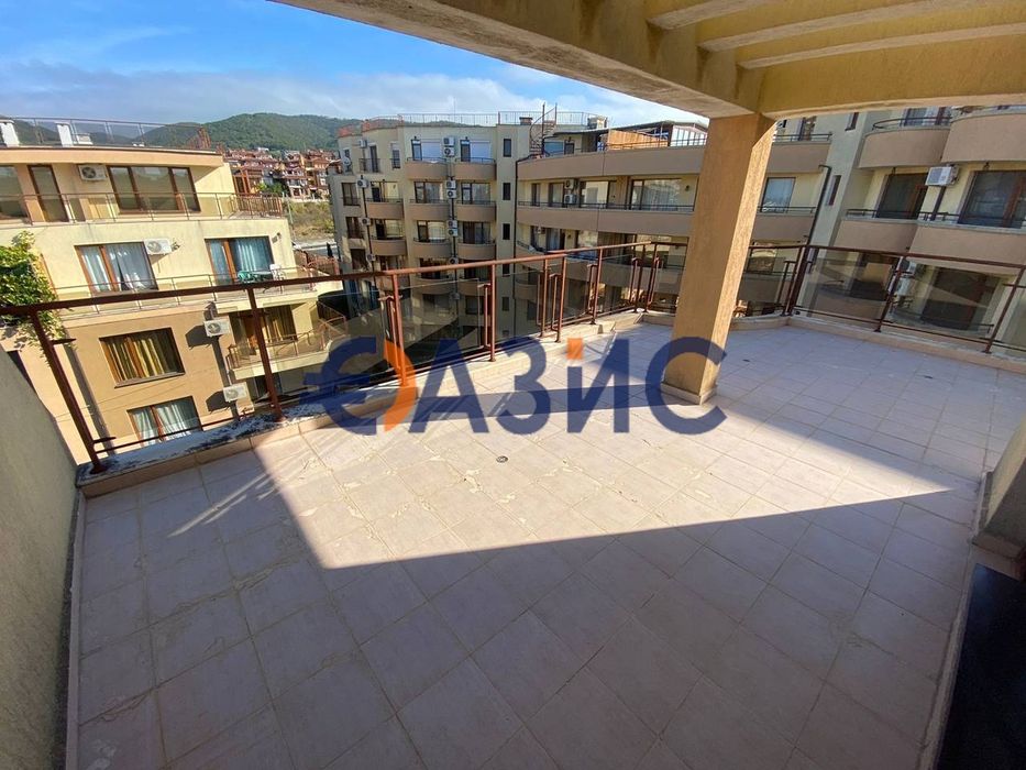 Продава се Тристаен апартамент в Свети Влас - 158 кв.м за 529 €/кв.м - Снимка #11
