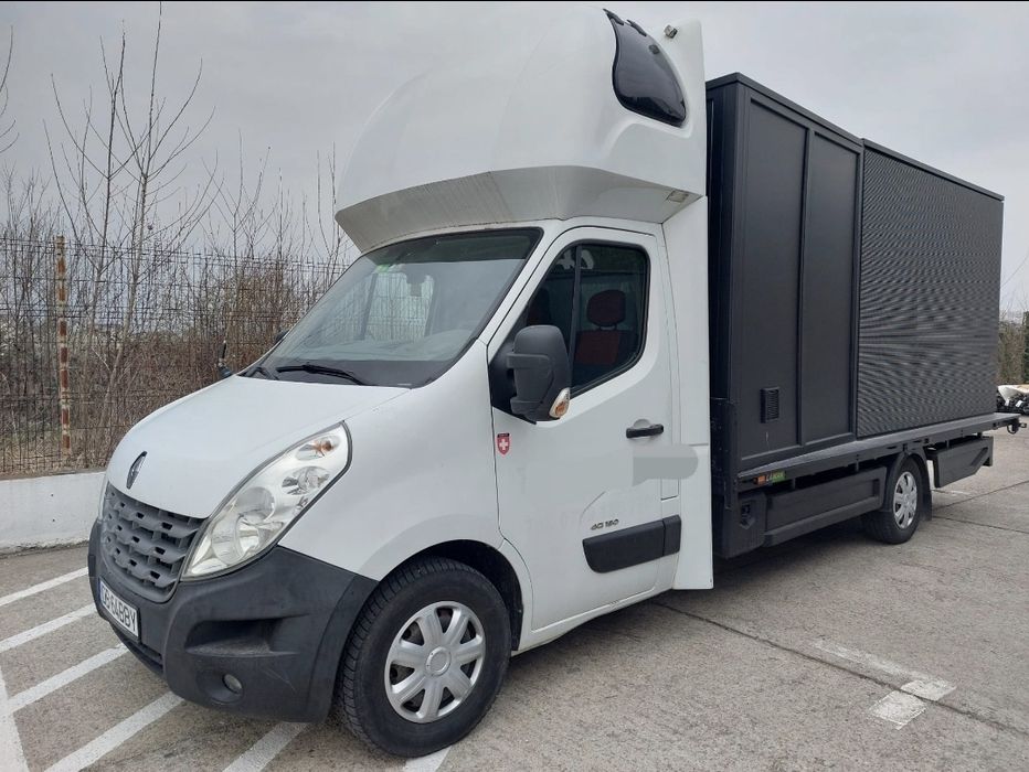 Ecrane LED P8 montate pe mașină – 14,74 mp – Publicitate mobilă – IP65