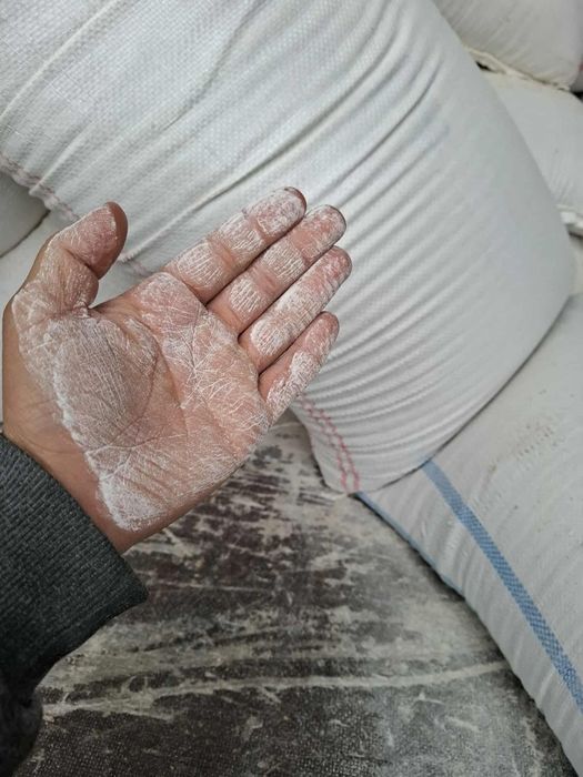 Porumb  1,2lei/kg vărsat
                 1,3lei/kg însăcuit
Saci de 2