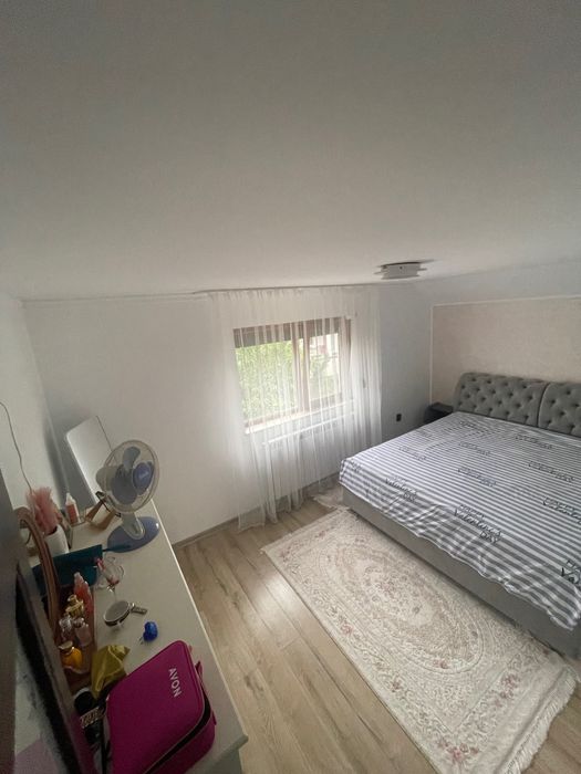 Casa cu etaj Orășeni Deal comuna Curtesti Botoșani