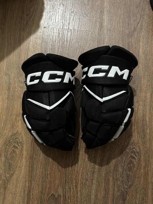 Хоккейные краги/перчатки CCM JETSPEED FT8