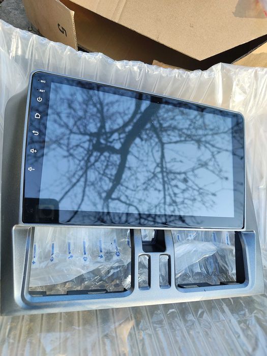 Продавам МУЛТИМЕДИЯ ,9 инча,android  за Волво