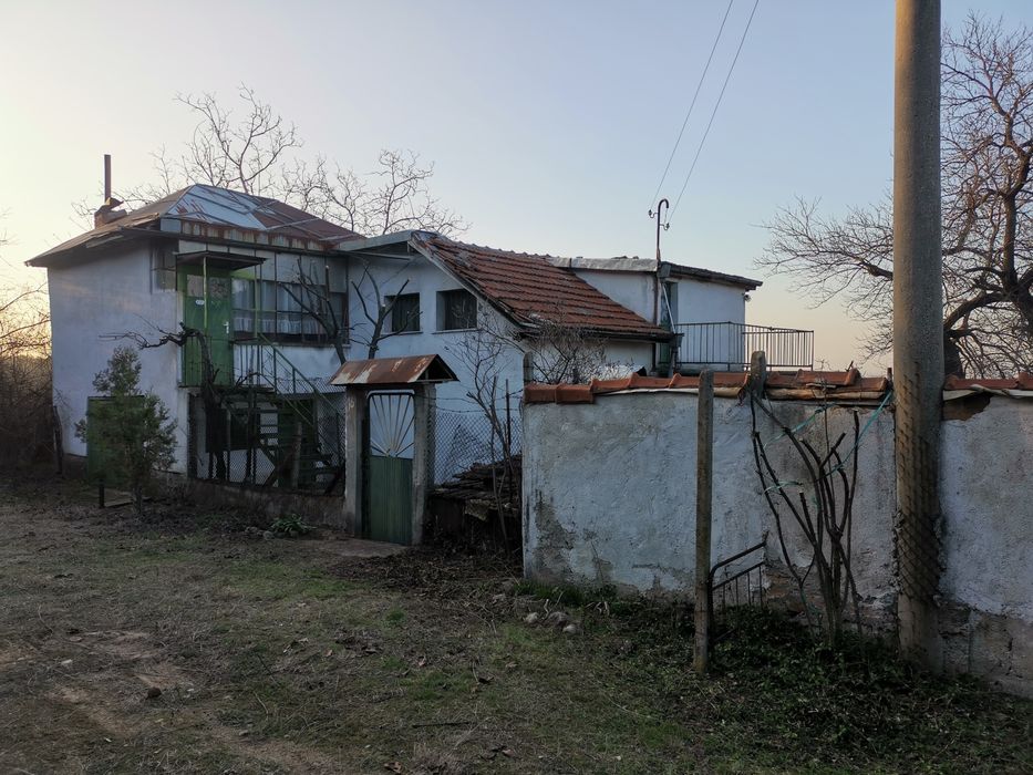 Вила/къща на 13км от Пловдив