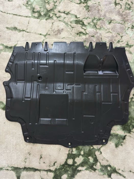 Vand scut motor VW Passat B7