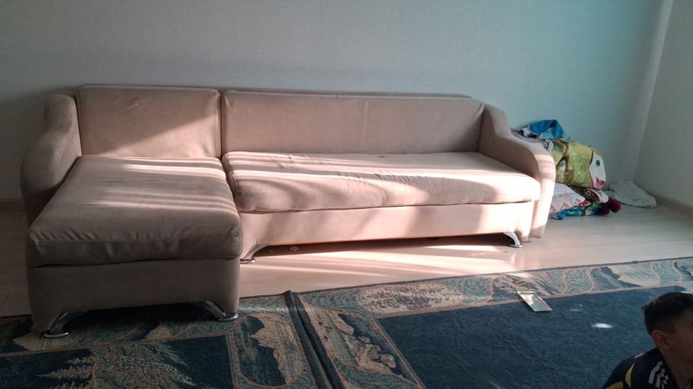 Диван гостиный без торг