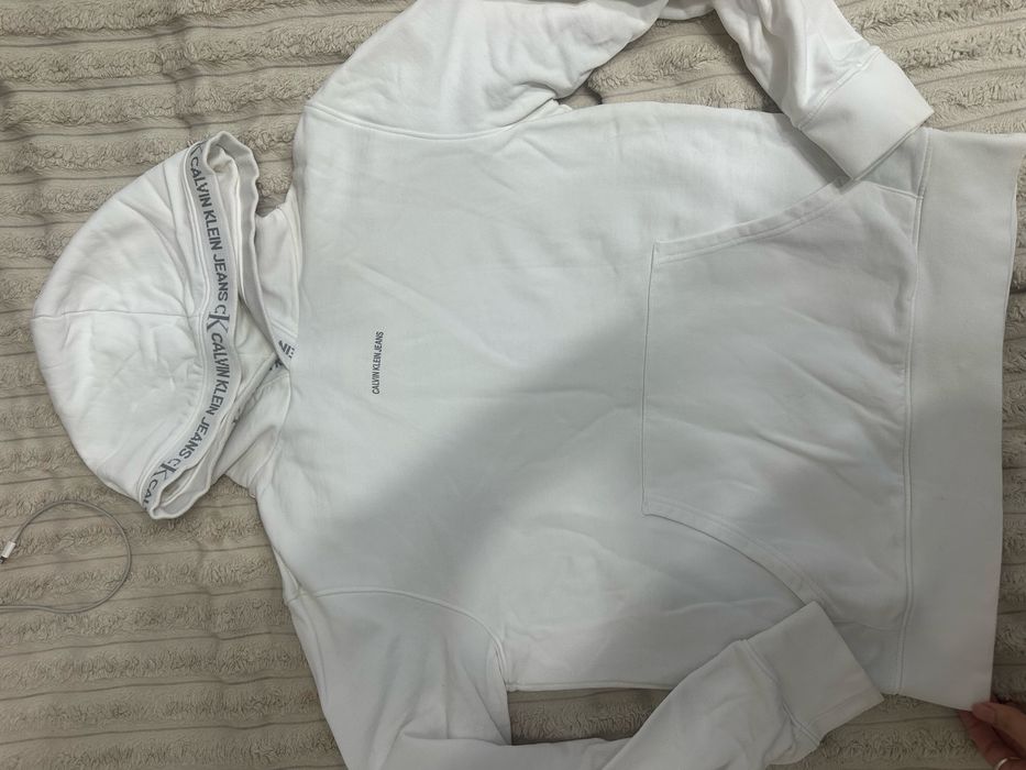 Худди Calvin Klein