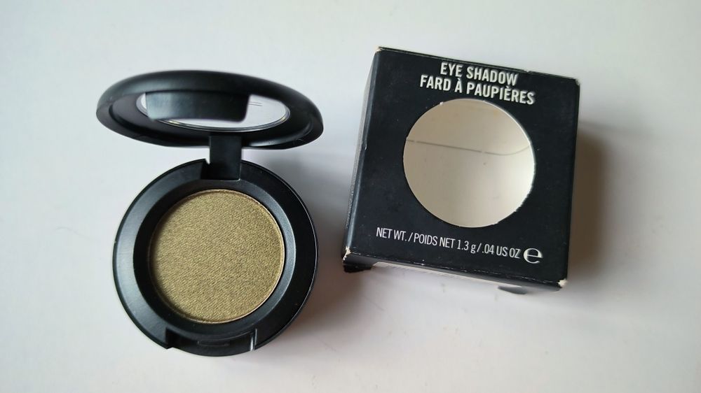 MAC моно сенки за очи, нови