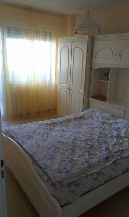 Тристаен апартамент в Младост 1