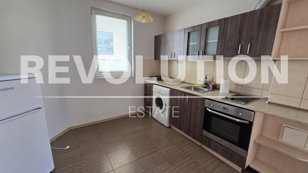 Дава се под наем Двустаен апартамент в Варна, Бриз - 81 кв.м за 500 € - Снимка #3