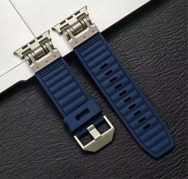 Curea Husa Titan + Silicon Tech Compatibila Ceas Apple Watch
