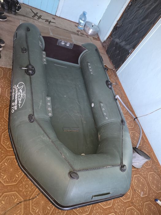 Лодка с мотором состояние хорошее