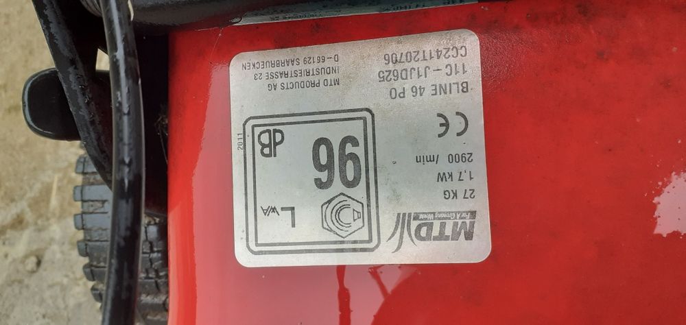 Mașină de tuns iarbă Mtd!