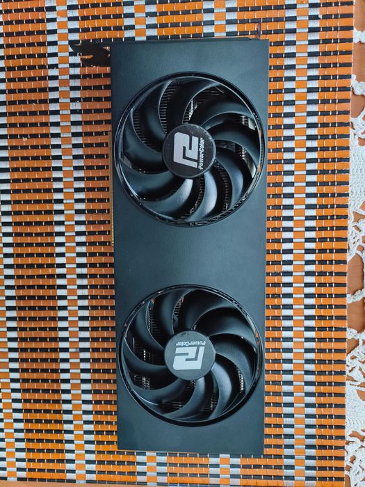 Продавам видеокарта Powercolor AMD Radeon RX 7700 XT 12 GB в Гаранция