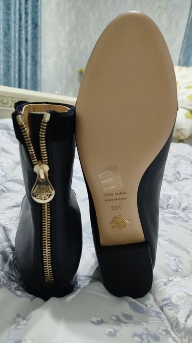 Женские ботиночки Charlotte Olimpia.Италия