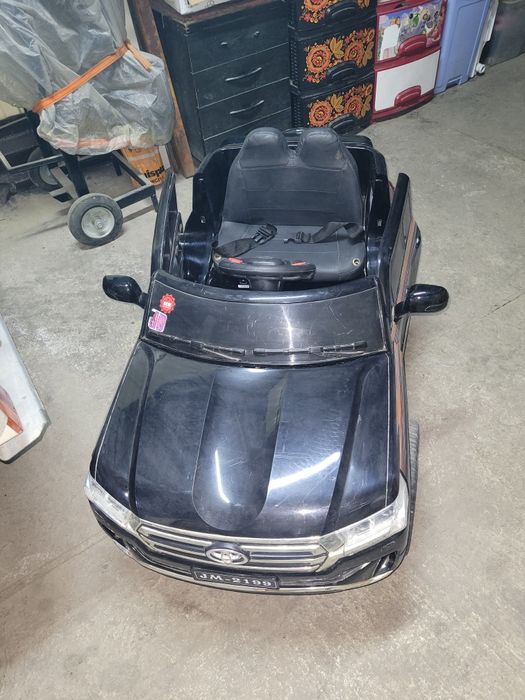 Продам электронную машинку