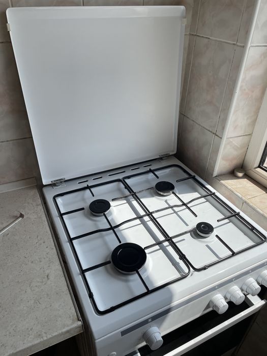 Aragaz cu aprindere electrica Heinner