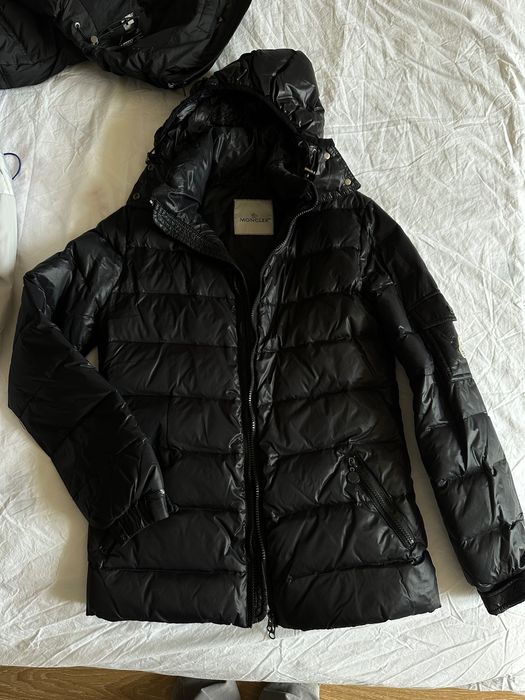 Пуховик Moncler черный