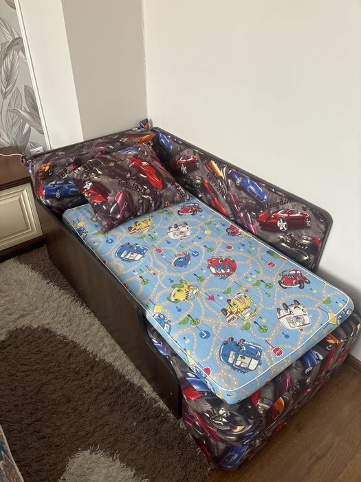 Продам детский диван