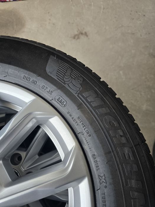 4 Броя НОВИ 215/65/16 Michelin 24dot