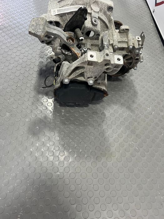 Cutie Viteza/Viteze Manuala 5+1 LUB Vw Golf Passat Skoda 1.6 Tdi Cayc