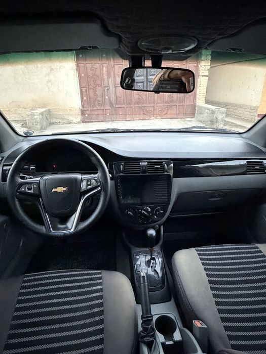 Lasetti 1.6 avtomat sotiladi