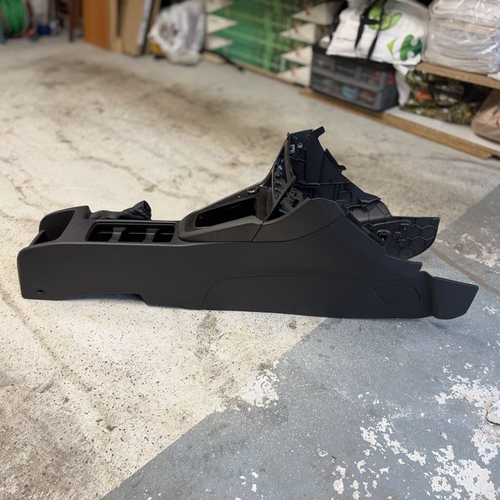 Consola centrala Ford Focus 3 2011-2018