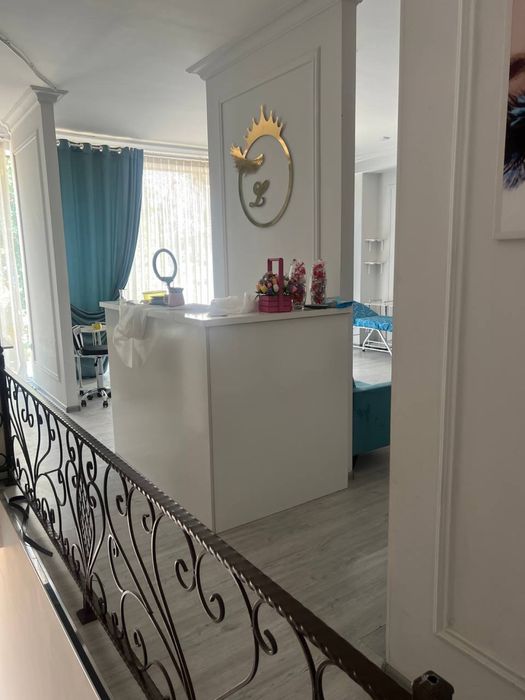 Аренда здание 1-2 этаж 24/7 доступ Вдоль дороги отдельный вход/выход