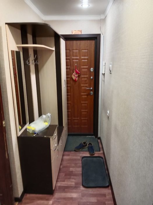 Сдам двушку на 7 мкр